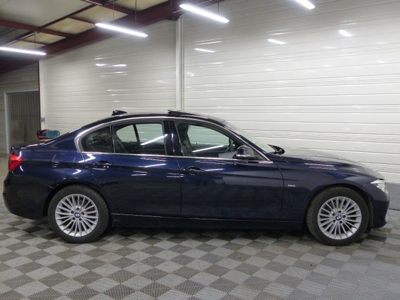 BMW SERIE 3 F30 LCI 2016 - Photo n°30
