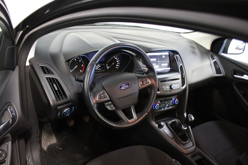 FORD FOCUS SW 2016 - Photo n°10