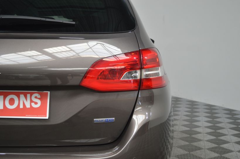 PEUGEOT 308 SW 2014 - Photo n°7