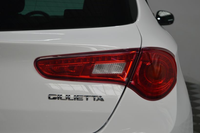 ALFA ROMEO GIULIETTA SERIE 2 2019 - Photo n°8
