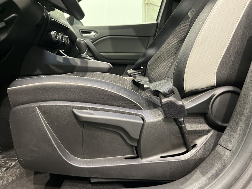 RENAULT CAPTUR 2021 - Photo n°38