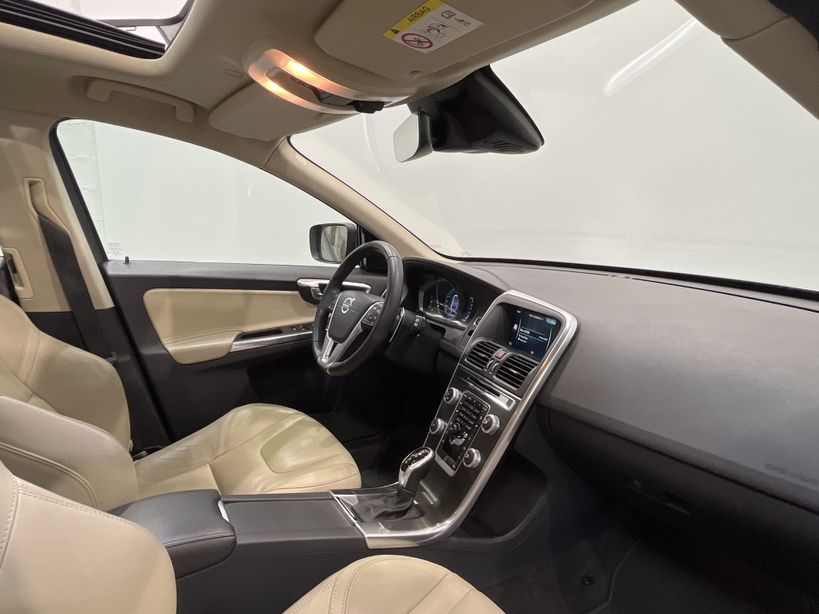 VOLVO XC60 2016 - Photo n°21