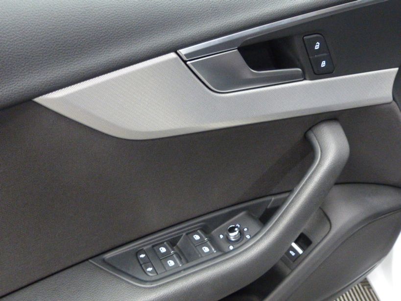 AUDI A4 AVANT 2019 - Photo n°14