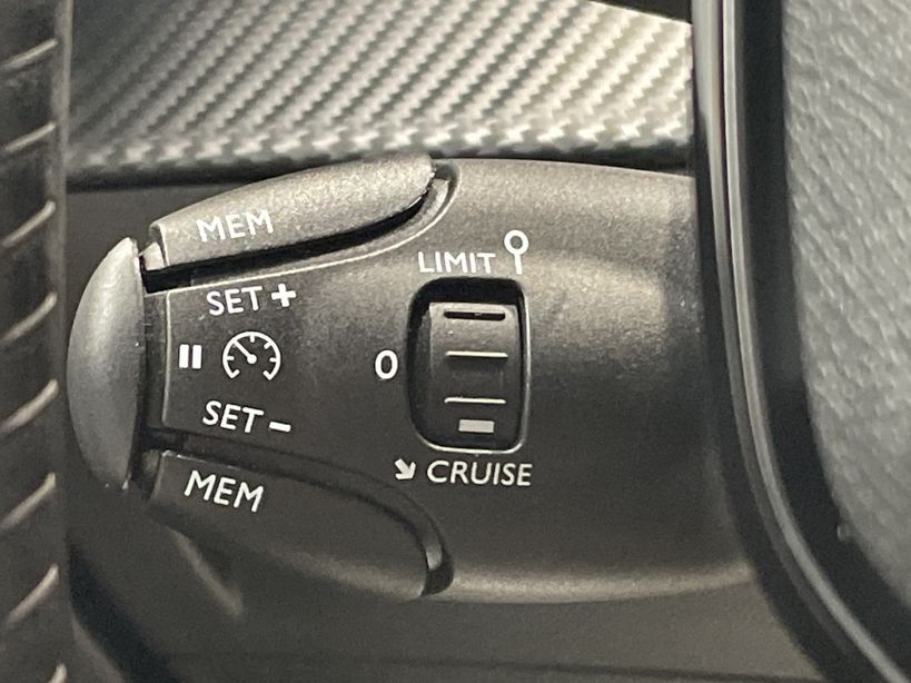 PEUGEOT 2008 2023 - Photo n°31