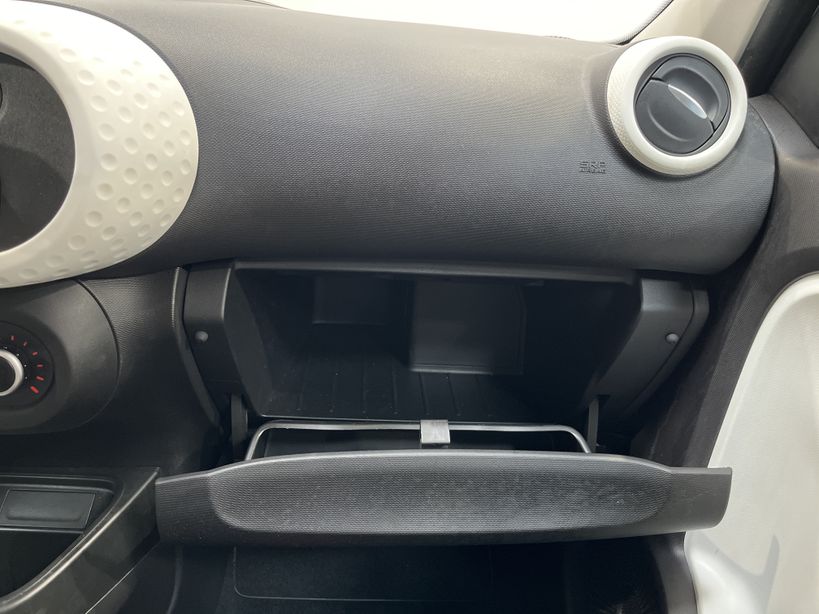 RENAULT TWINGO III 2021 - Photo n°23
