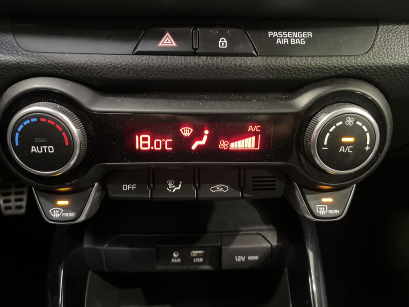 KIA STONIC 2019 - Photo n°17