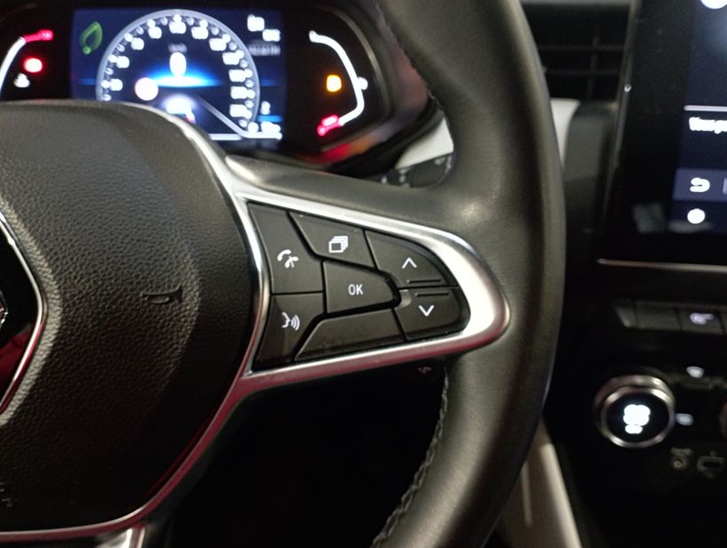 RENAULT CLIO V 2021 - Photo n°25