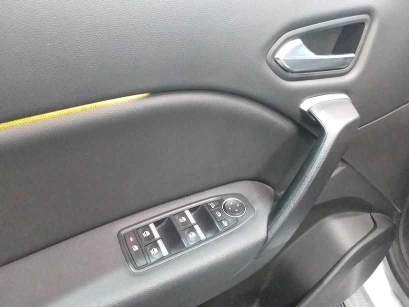 RENAULT CAPTUR 2021 - Photo n°16