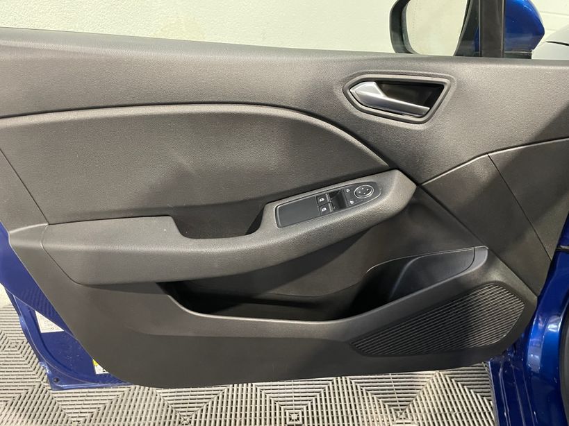 RENAULT CLIO V 2021 - Photo n°35