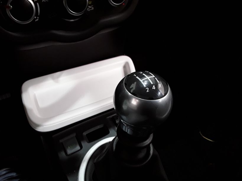 RENAULT TWINGO III 2019 - Photo n°11