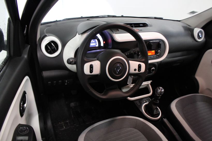 RENAULT TWINGO III 2019 - Photo n°10