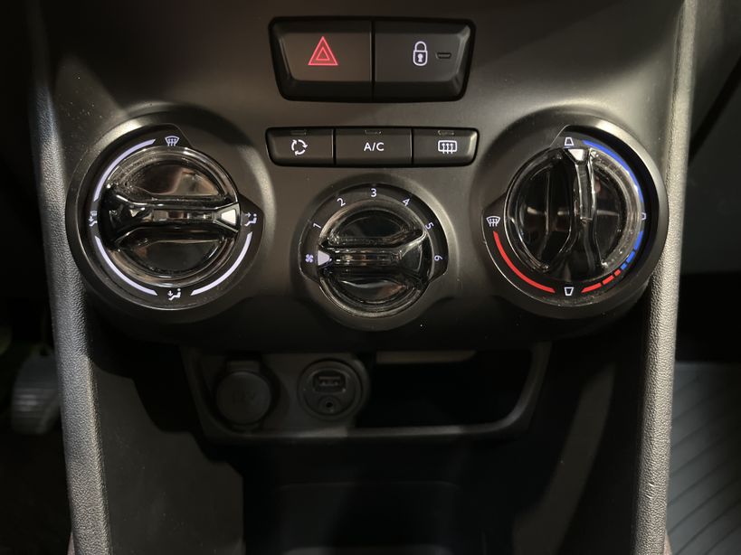 PEUGEOT 2008 2015 - Photo n°17
