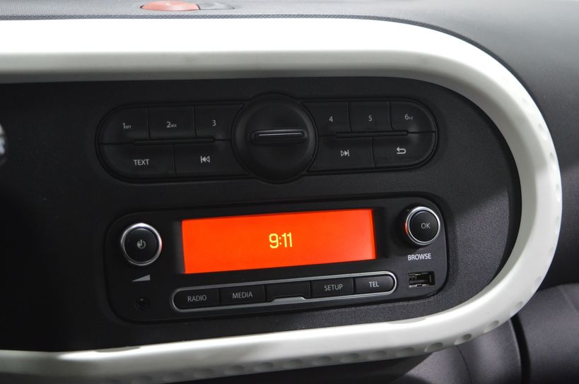 RENAULT TWINGO III 2019 - Photo n°18