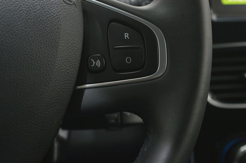 RENAULT CLIO IV 2019 - Photo n°12