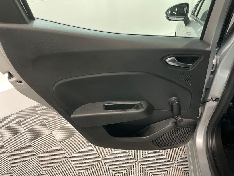 RENAULT CLIO V 2021 - Photo n°24