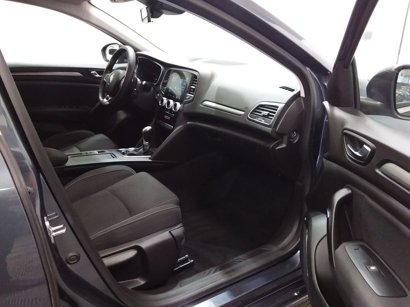 RENAULT MEGANE IV ESTATE 2021 - Photo n°7
