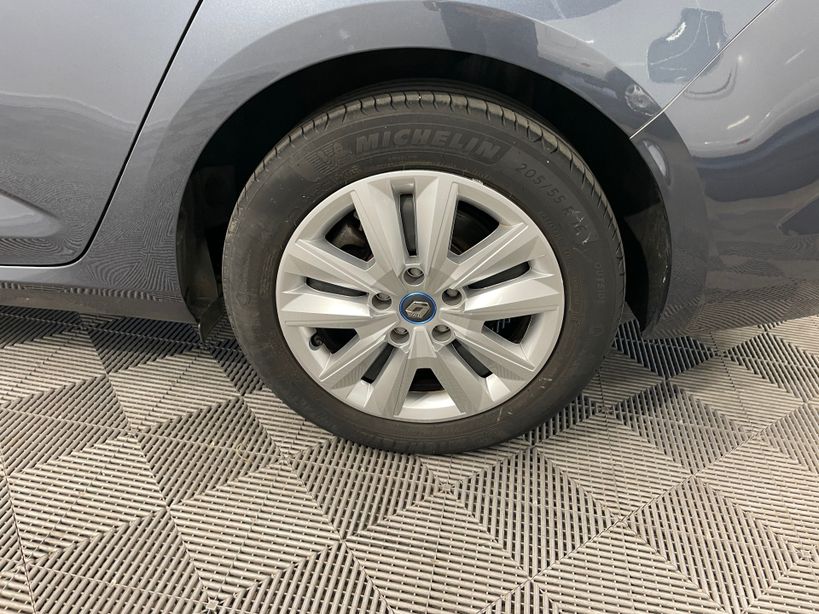 RENAULT MEGANE IV ESTATE 2021 - Photo n°36