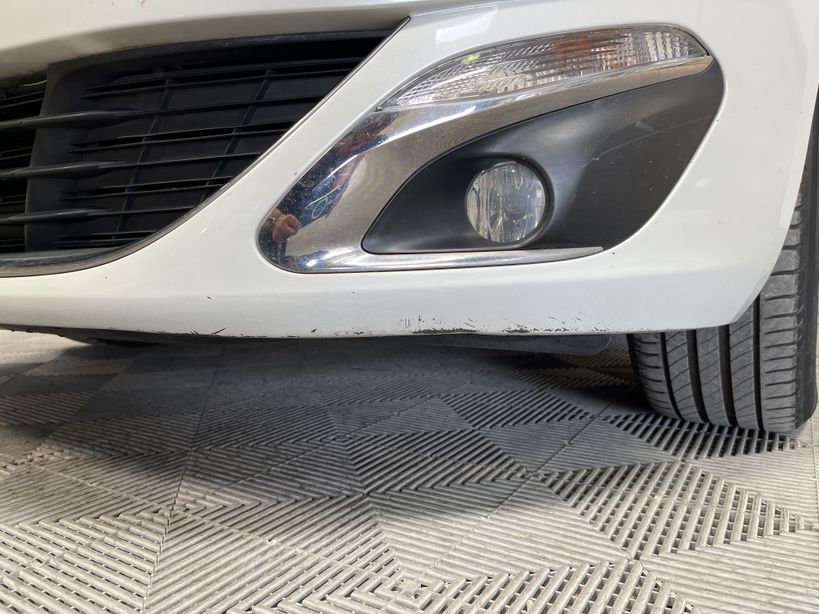 PEUGEOT 308 2015 - Photo n°12