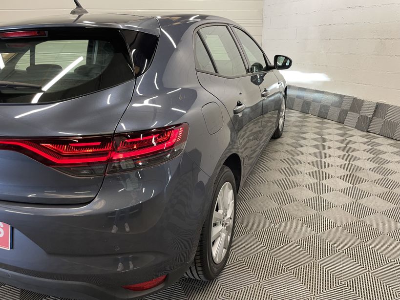 RENAULT MEGANE IV BERLINE 2022 - Photo n°34