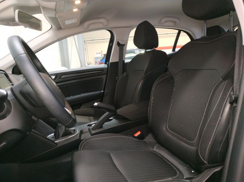 RENAULT MEGANE IV BERLINE BUSINESS 2019 - Photo n°14