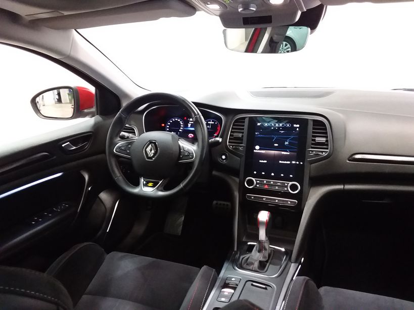 RENAULT MEGANE IV BERLINE 2022 - Photo n°9
