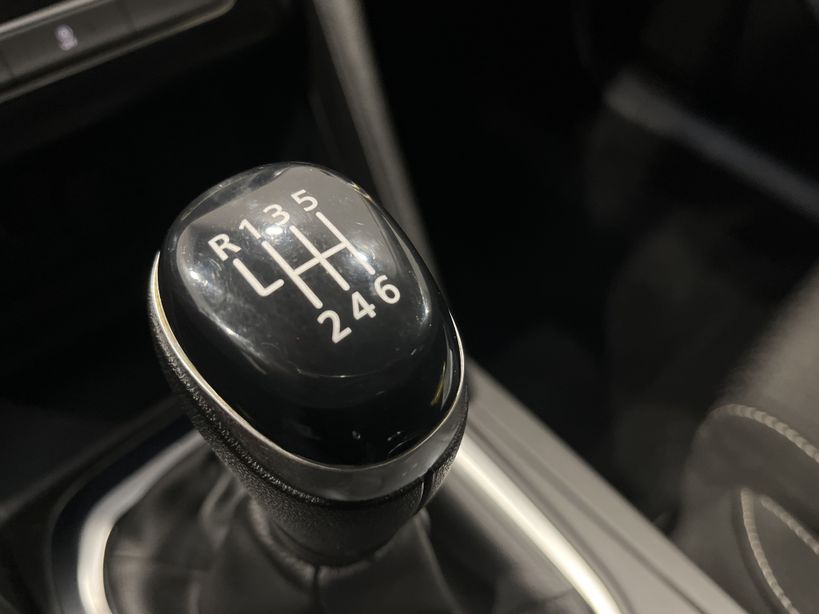 RENAULT MEGANE IV ESTATE BUSINESS 2020 - Photo n°19
