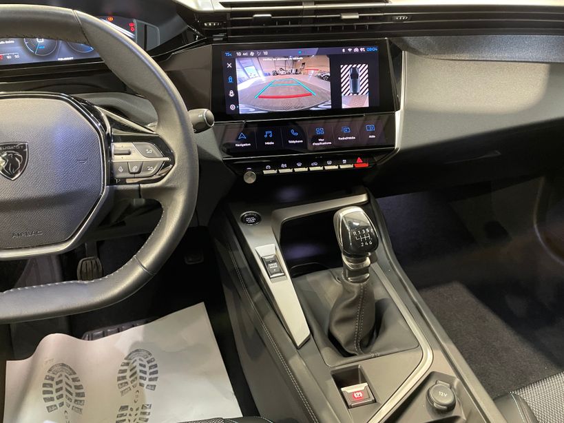 PEUGEOT 308 2023 - Photo n°16