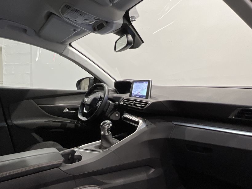 PEUGEOT 3008 BUSINESS 2020 - Photo n°23