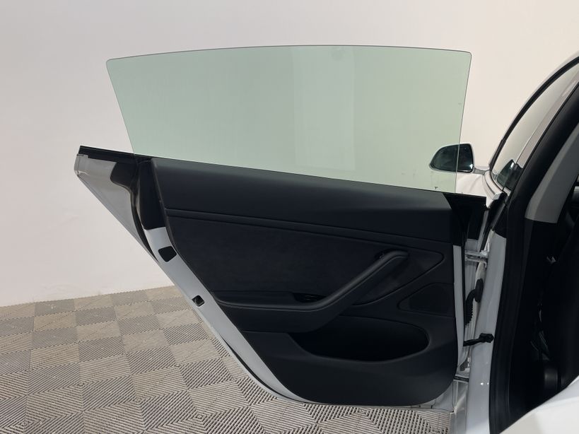 TESLA MODEL 3 2020 - Photo n°31