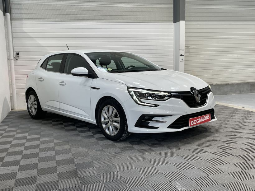 RENAULT MEGANE IV BERLINE 2021 - Photo n°3