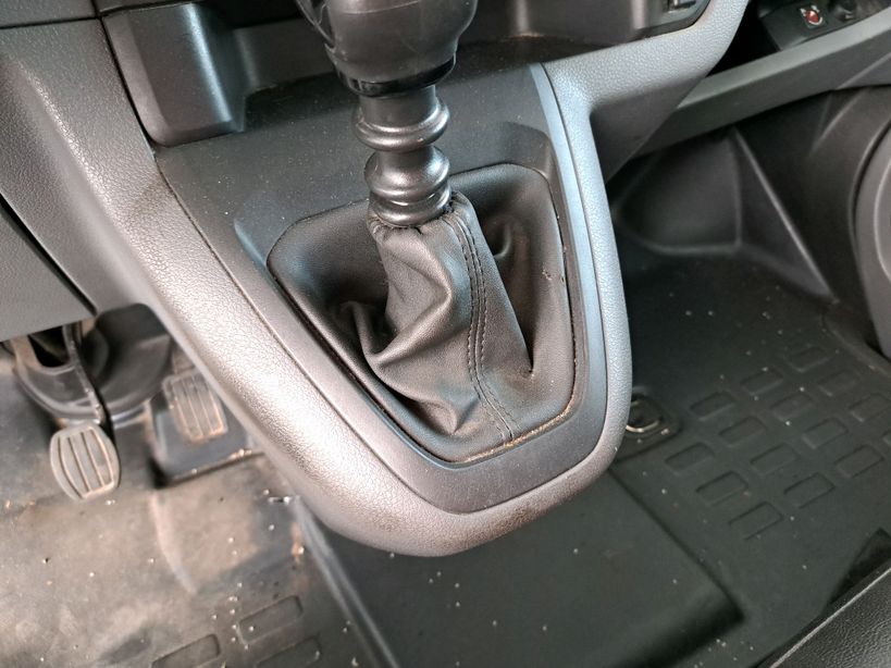 PEUGEOT EXPERT FOURGON 2020 - Photo n°6