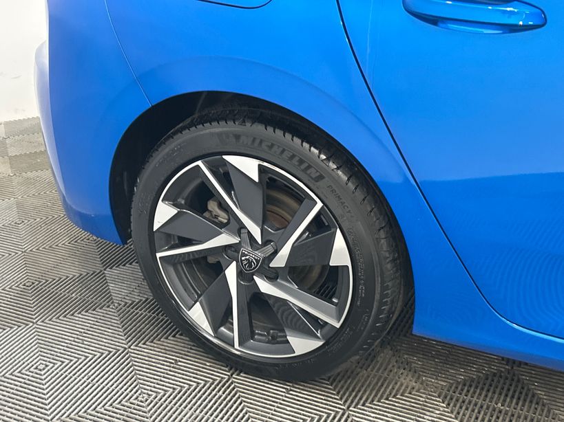 PEUGEOT 308 2023 - Photo n°8