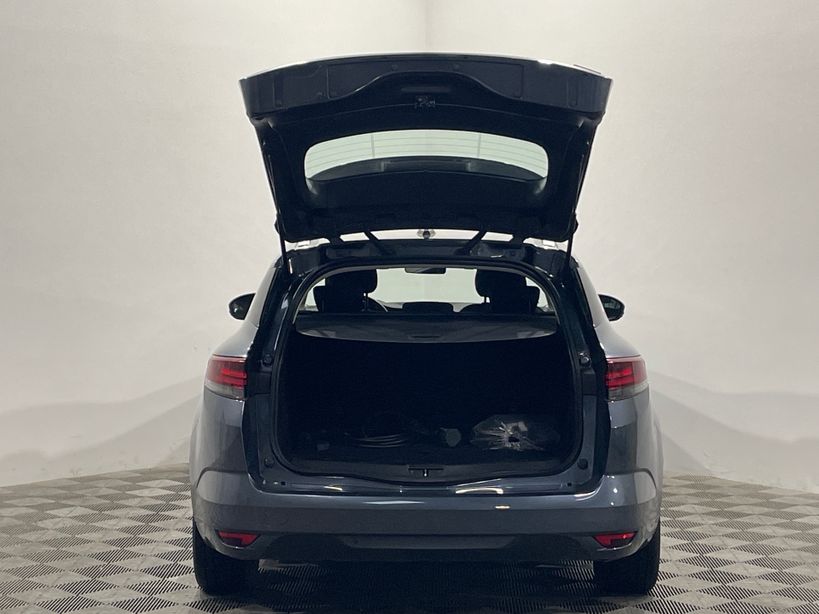 RENAULT MEGANE IV ESTATE 2021 - Photo n°50