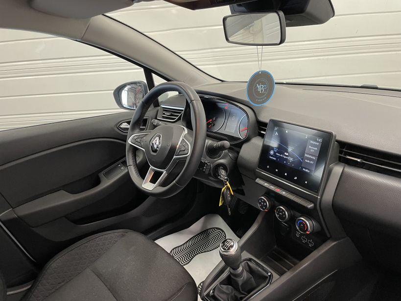 RENAULT CLIO V 2021 - Photo n°9