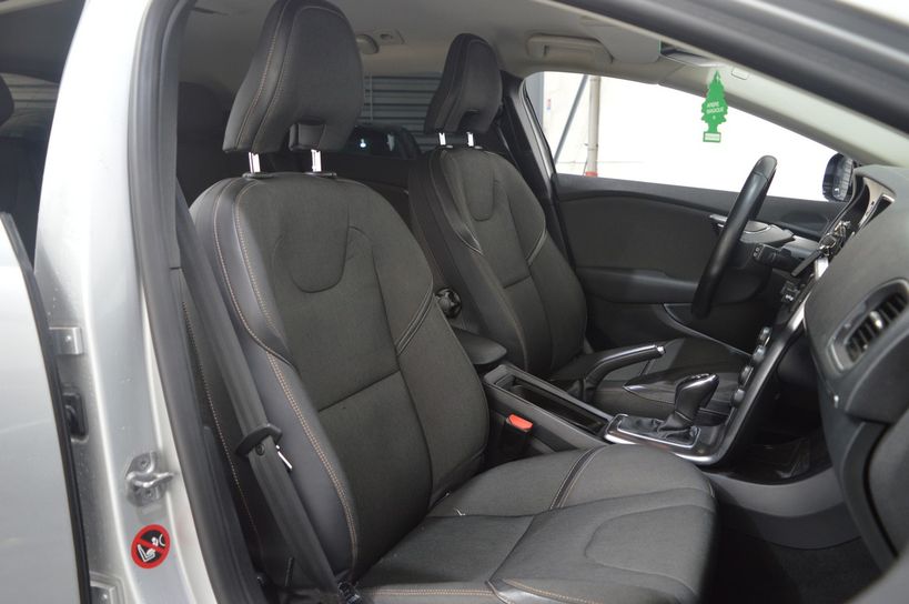 VOLVO V40 CROSS COUNTRY 2014 - Photo n°7