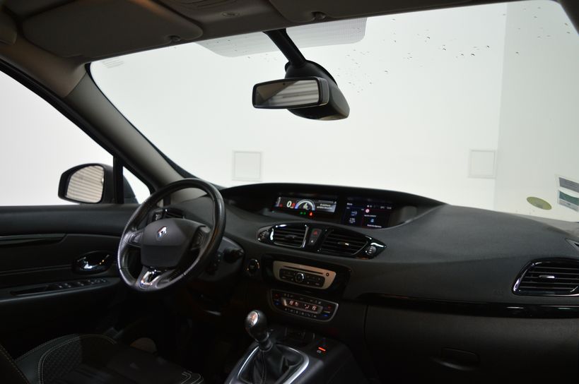 RENAULT SCENIC III 2016 - Photo n°8