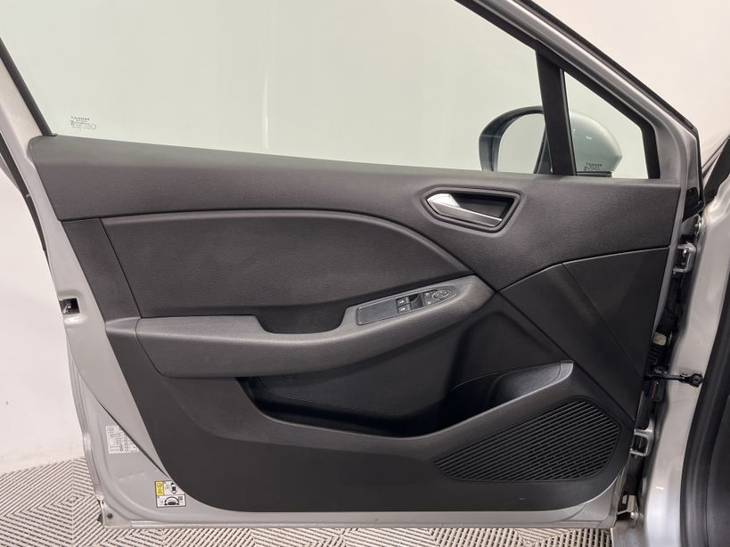 RENAULT CLIO V 2020 - Photo n°31