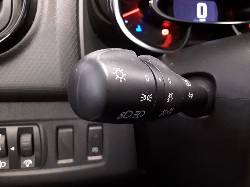 RENAULT CLIO IV ESTATE 2017 - Photo n°26