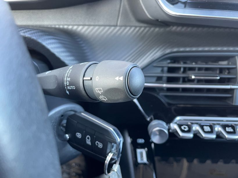 PEUGEOT 208 2023 - Photo n°28