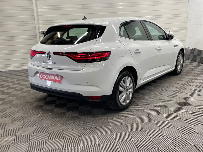 RENAULT MEGANE IV BERLINE 2021 - Photo n°7