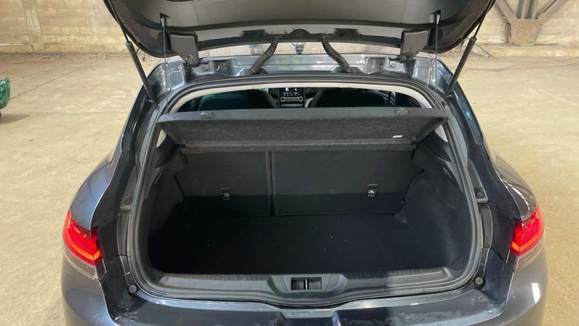 RENAULT MEGANE IV BERLINE 2021 - Photo n°15