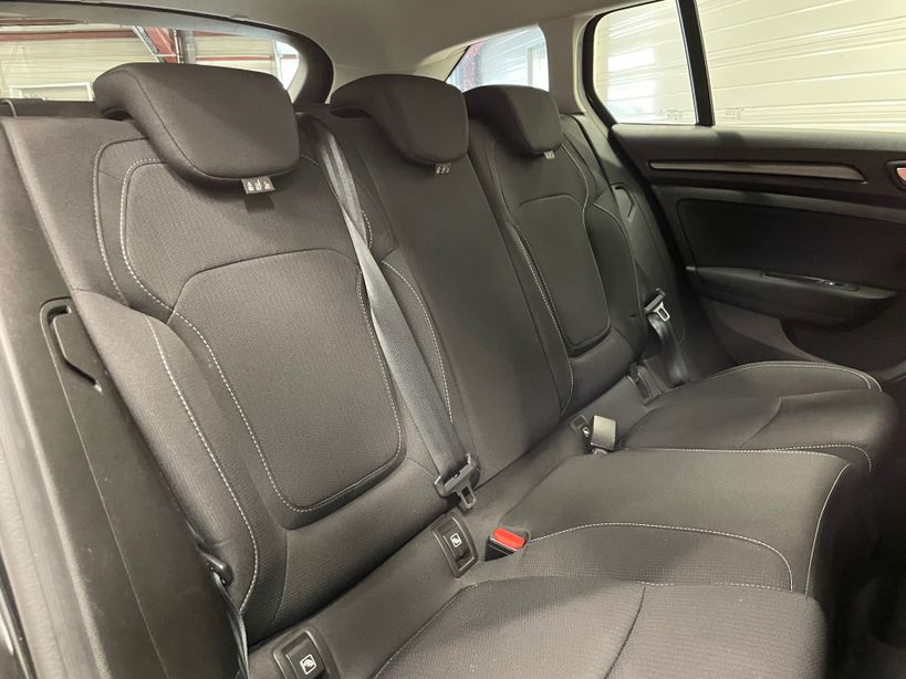 RENAULT MEGANE IV ESTATE 2022 - Photo n°12