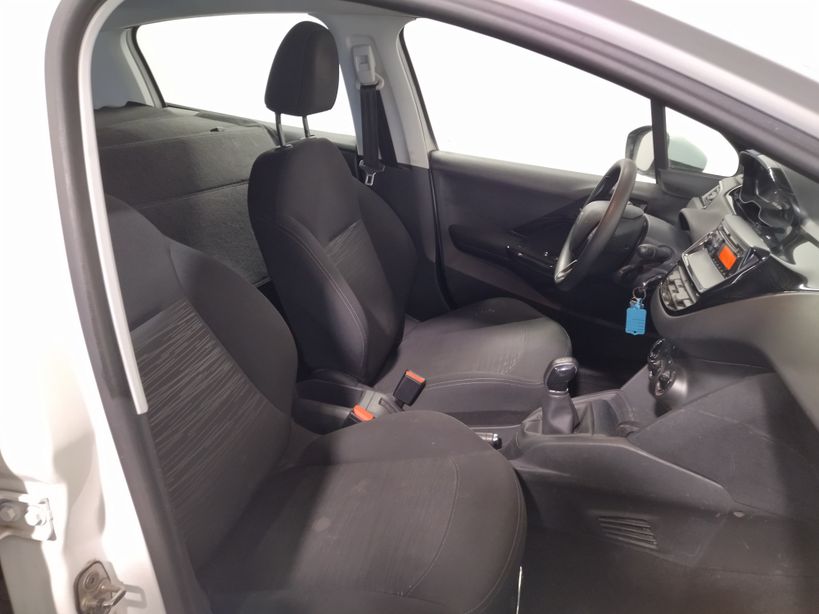 PEUGEOT 208 AFFAIRE 2018 - Photo n°10
