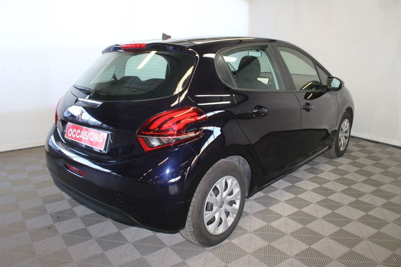 PEUGEOT 208 2018 - Photo n°11