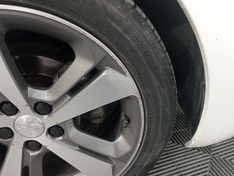 PEUGEOT 308 2020 - Photo n°4