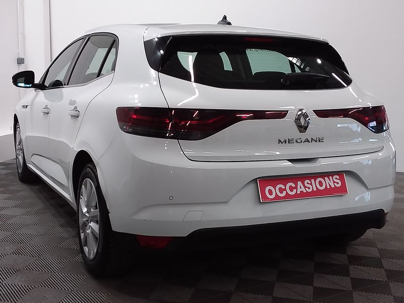 RENAULT MEGANE IV BERLINE 2021 - Photo n°6