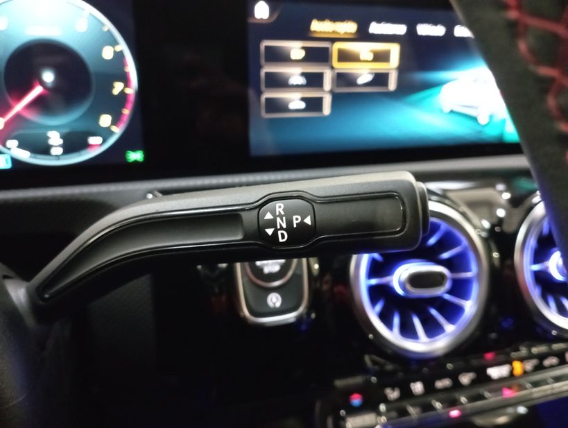 MERCEDES CLASSE A 2019 - Photo n°28