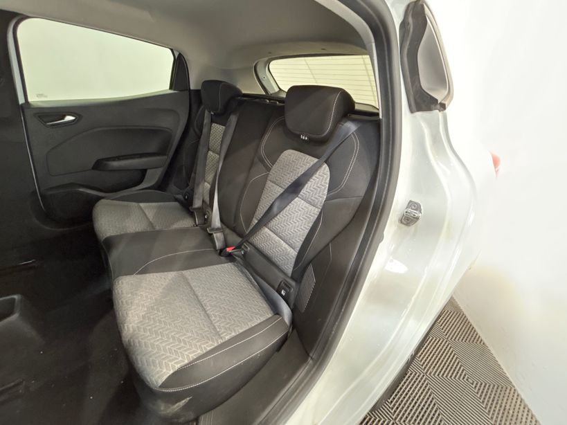 RENAULT CLIO V 2022 - Photo n°38