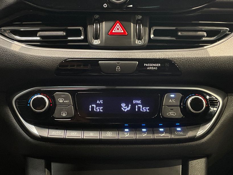 HYUNDAI i30 2022 - Photo n°17