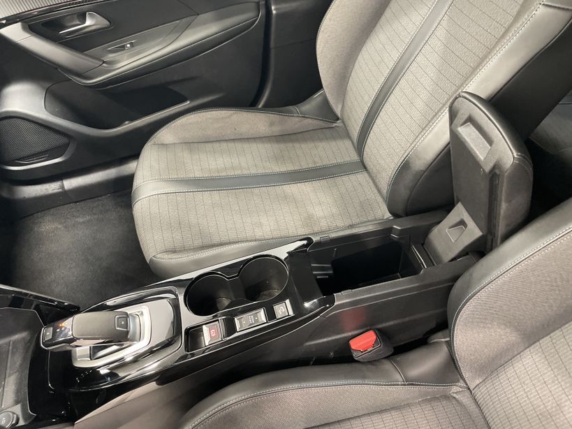 PEUGEOT 2008 2021 - Photo n°20